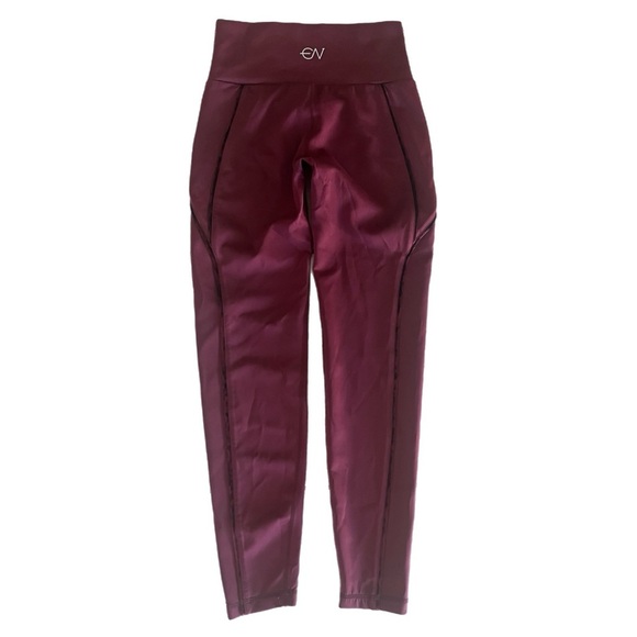 NWOT Enavant Leggibgs with Velvet Seams in Maroon Size Small - Picture 2 of 4